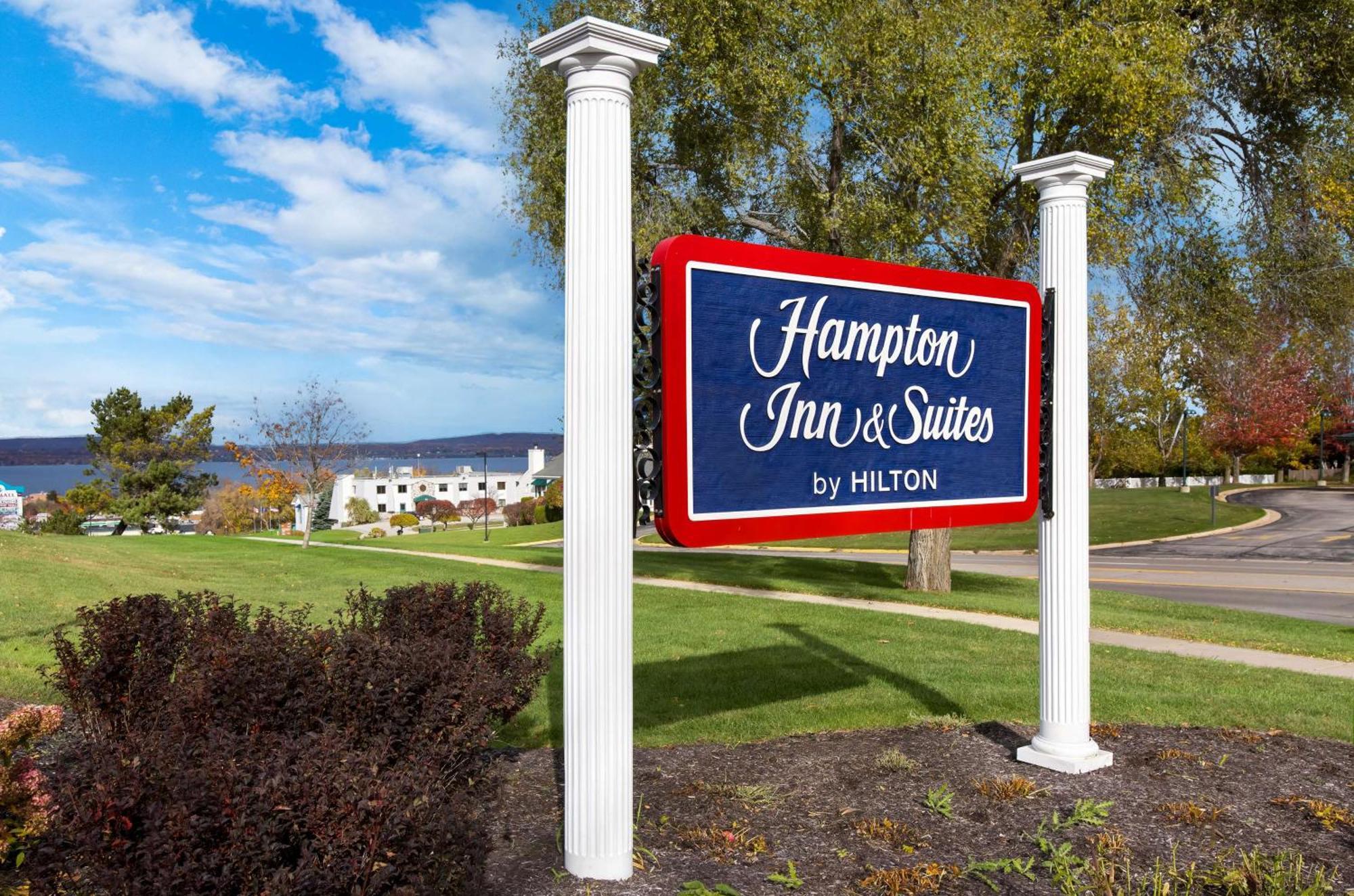 Hampton Inn & Suites Petoskey Exteriér fotografie